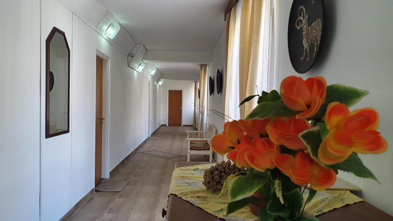 Harmonia Apartmanhaz Balatonlelle Exterior photo